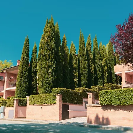 In A With Swimming Pool Holiday home Assisi